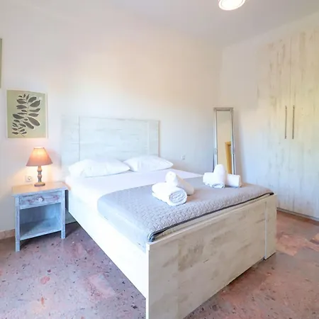 Διαμέρισμα Luxury In Akti Elias Sithonia *